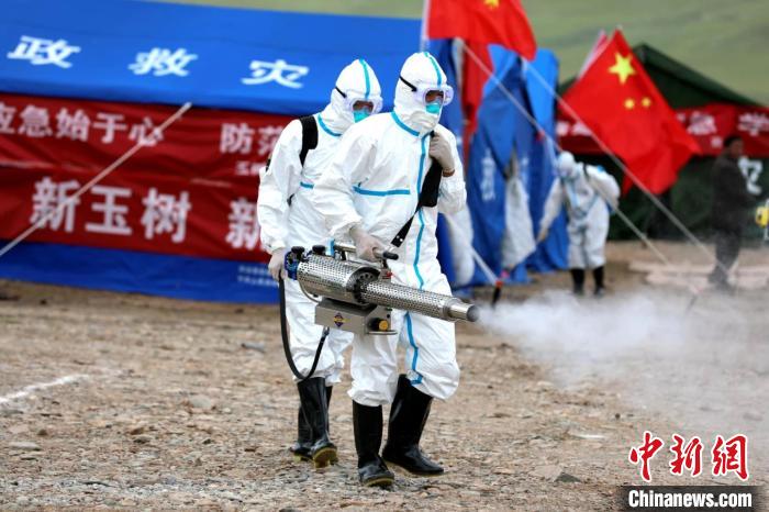 圖為進(jìn)行現(xiàn)場消毒。青海省應(yīng)急廳