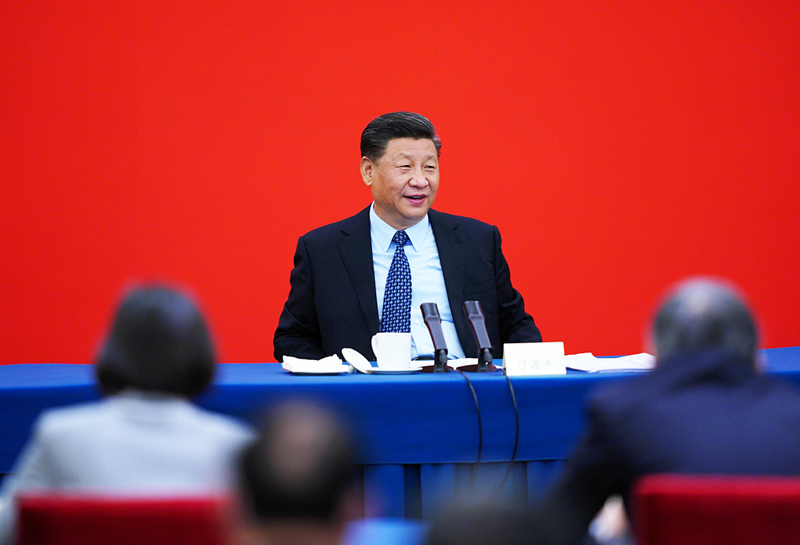 2020年5月23日，習近平總書記看望參加全國政協(xié)十三屆三次會議的經(jīng)濟界委員，并參加聯(lián)組會，聽取意見和建議。